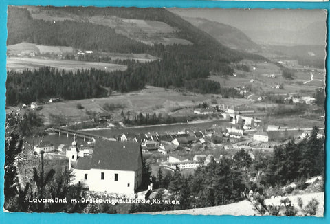 AK Lavamünd mit Dreifaltigkeitskirche.